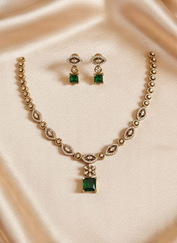 Mehendi polish Necklace Set