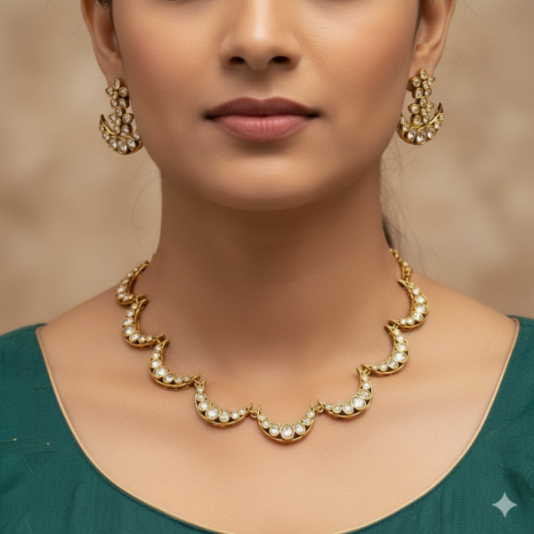 Halfmoon Necklace Set with Earrings